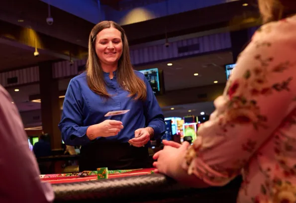 Card dealer